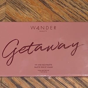 Getaway makeup pallet